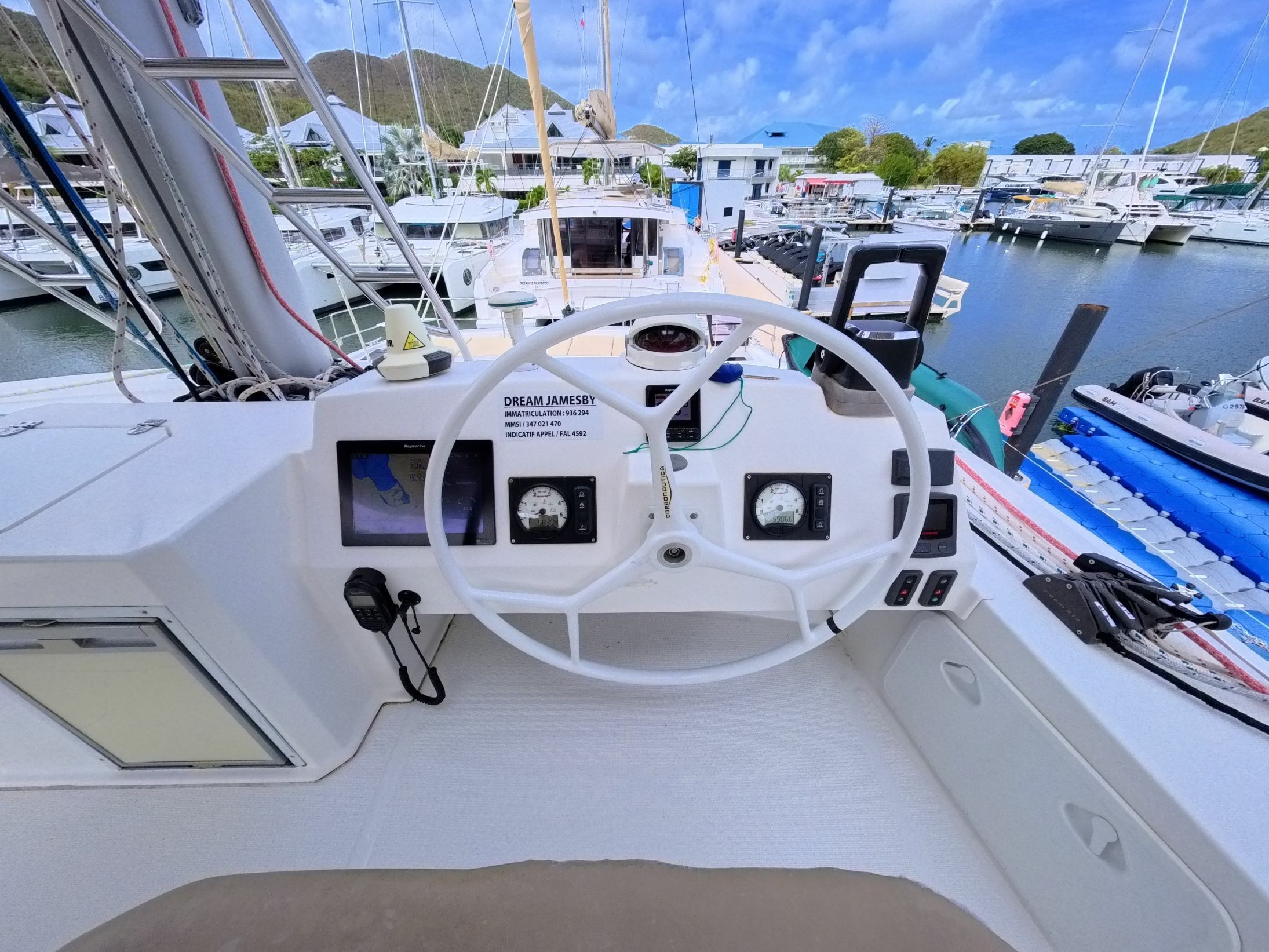 Bali 5.4 | Dream Jamesby