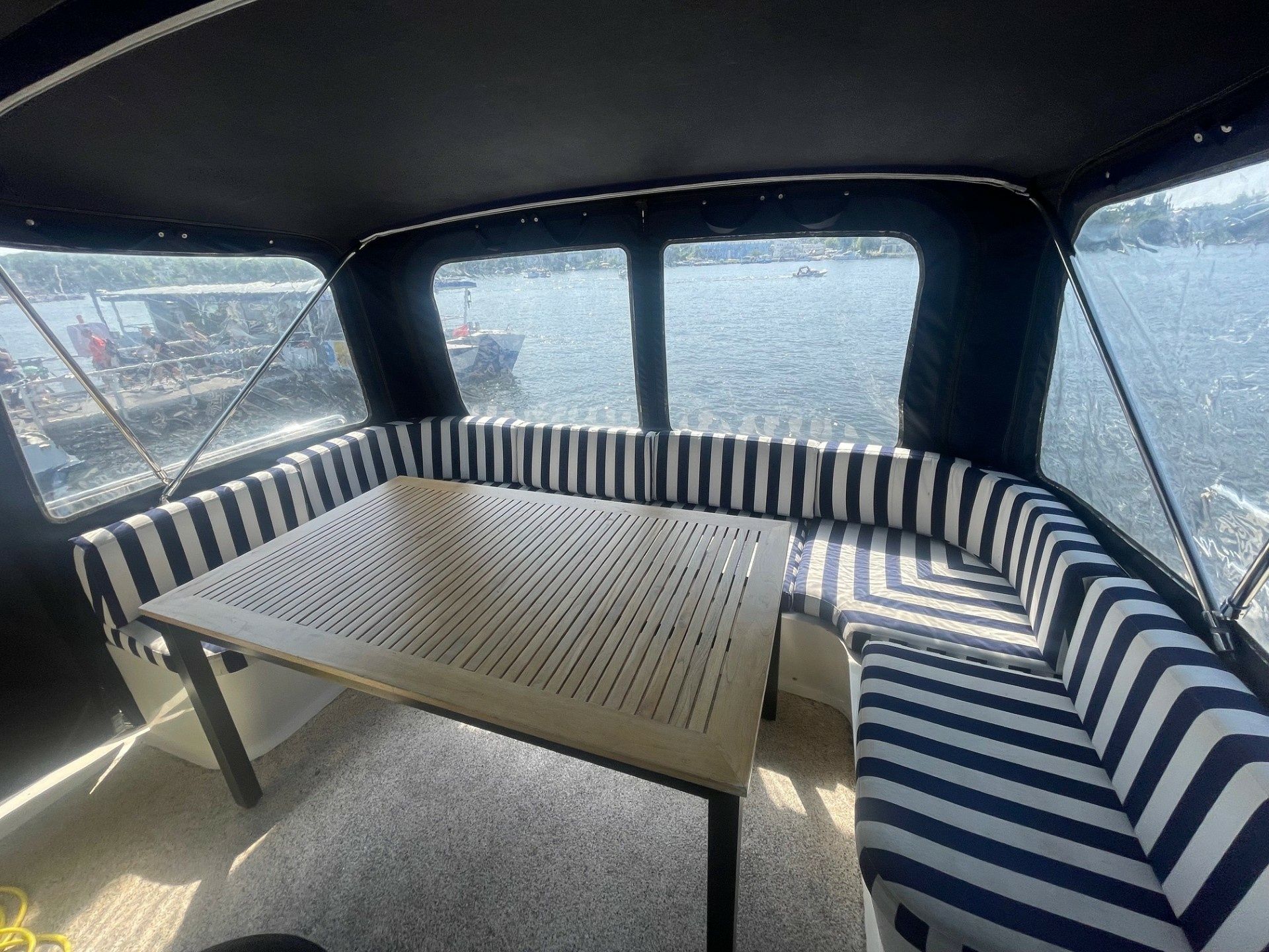 De Drait Deluxe 42 | Alicia