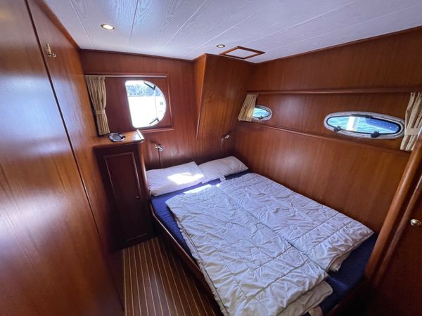 De Drait Deluxe 42 | Alicia