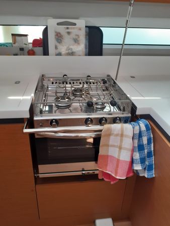 Jeanneau Sun Odyssey 490 | White Pearl