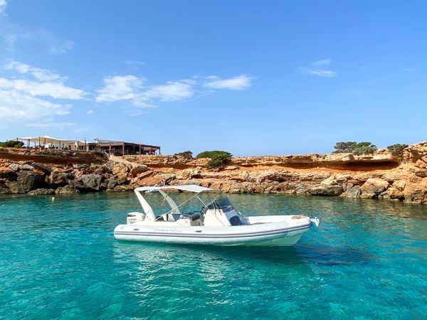 Capelli Tempest 800 | Enya