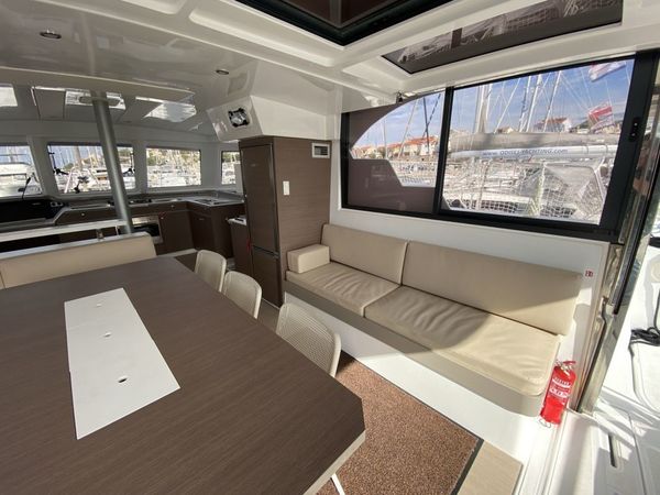 Bali Catspace | Viola