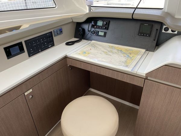 Bali Catspace | Viola