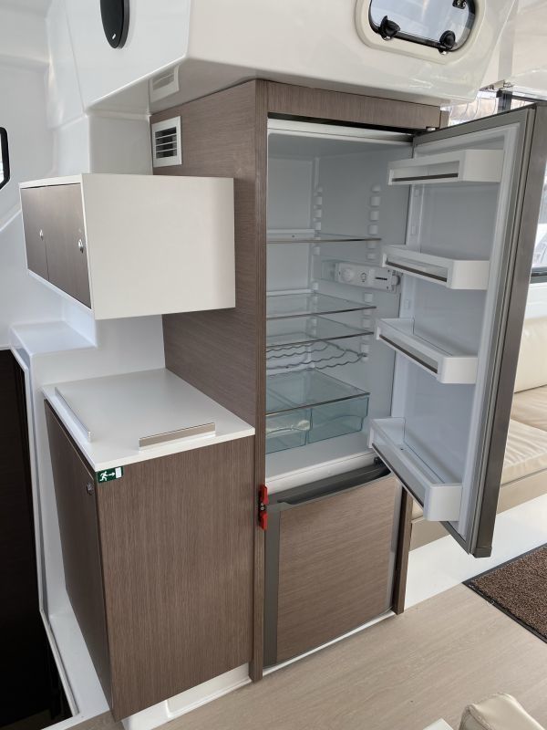 Bali Catspace | Viola