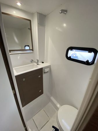 Bali Catspace | Viola