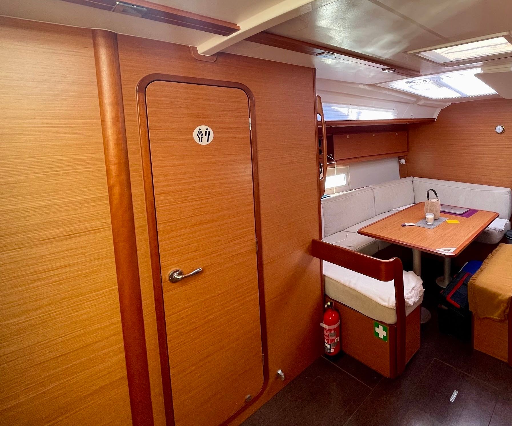 Dufour 430 | Victoria