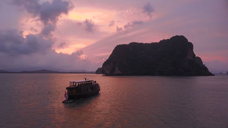 Custom Built 90 | Maha Bhetra