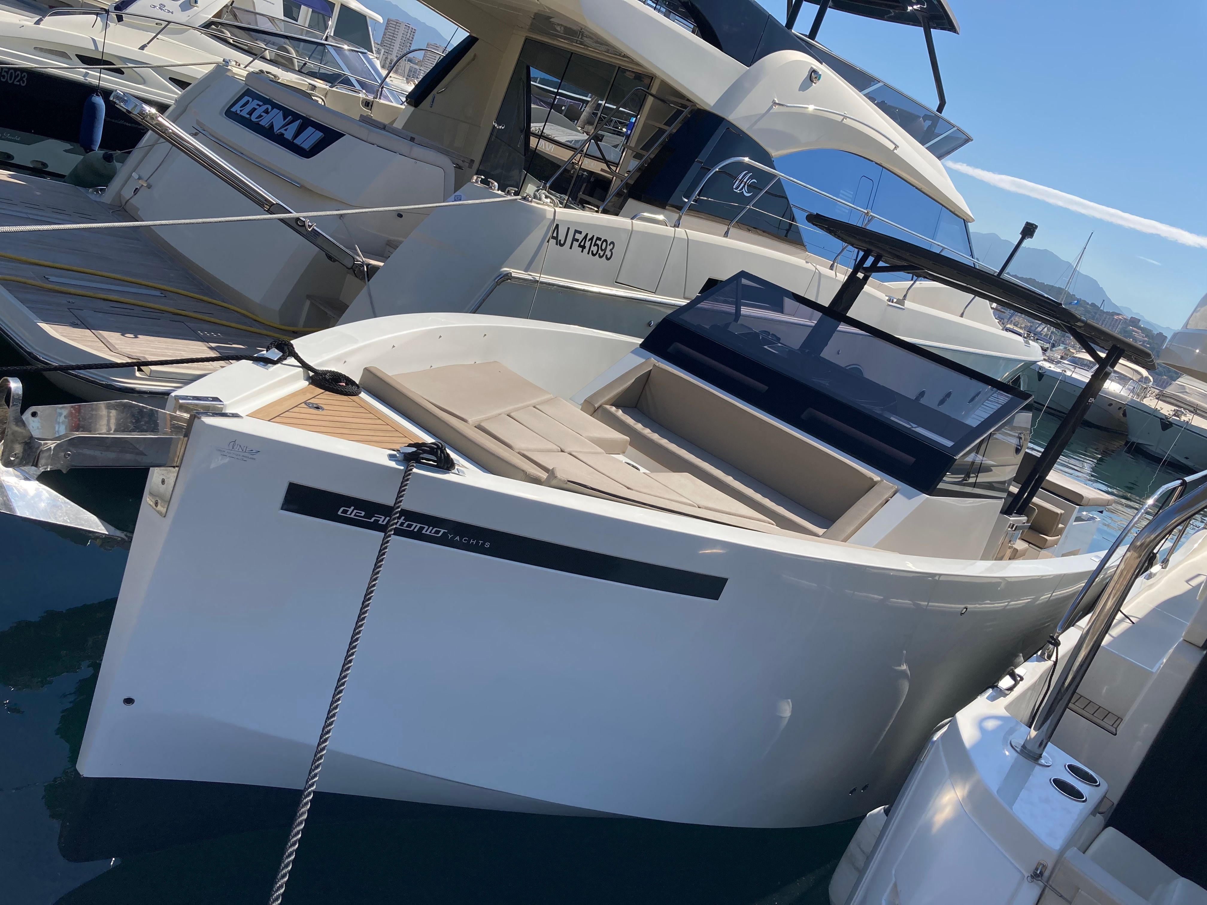 De Antonio 34 | Tokyo