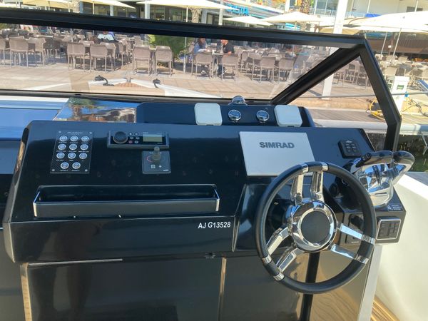 De Antonio 34 | Tokyo