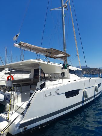 Fountaine Pajot Lucia 40 | Folie des Maire