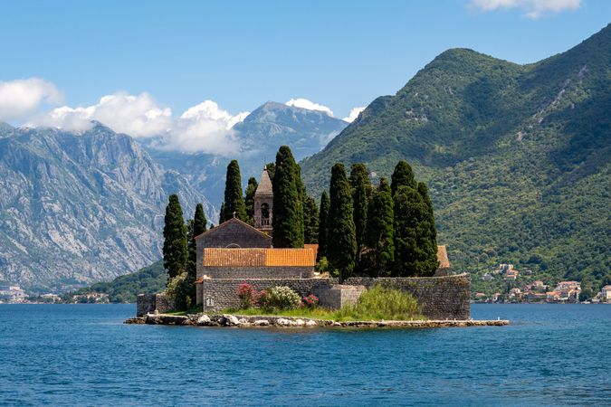 Atlantic Marine 750 | Open