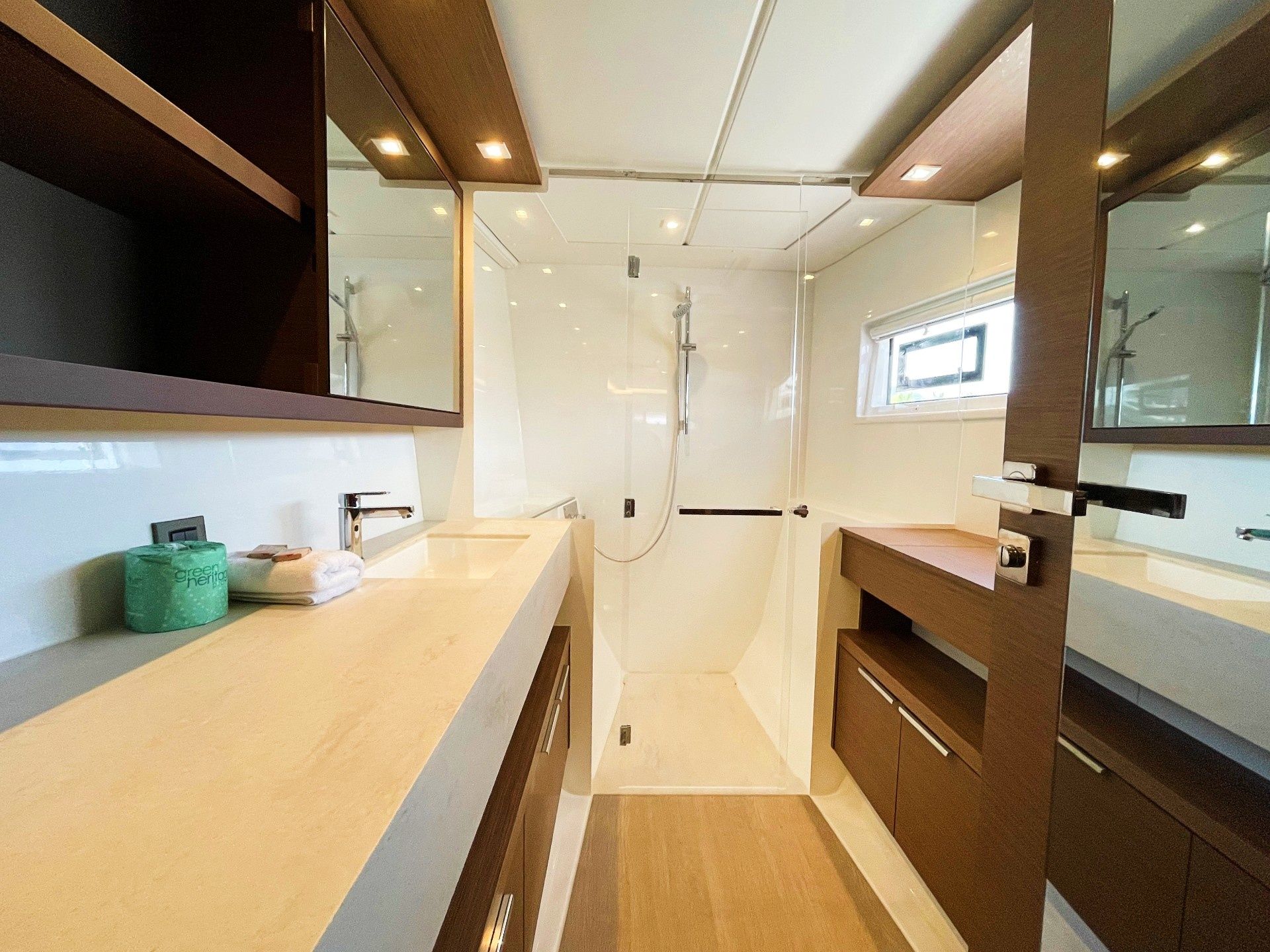 Lagoon 46 | Spanky's Gang