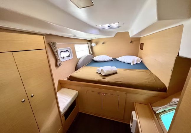 Lagoon 380 S2 | Poe Vai