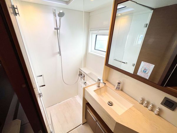 Lagoon 46 | Poe Rava