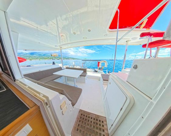 Lagoon 400 S2 | Poe Miti