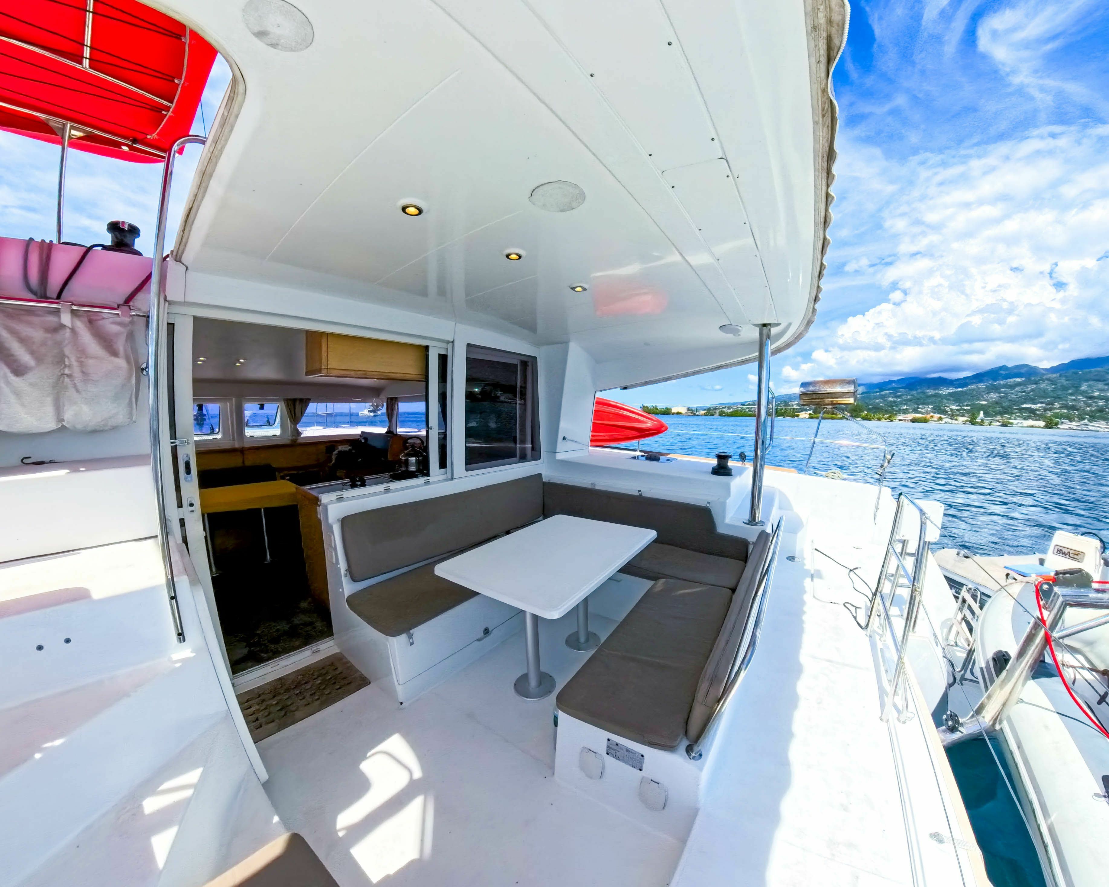 Lagoon 400 S2 | Poe Miti