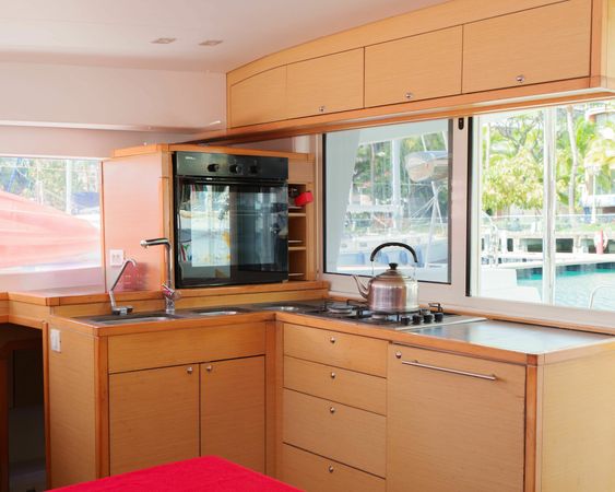 Lagoon 400 S2 | Poe Miti