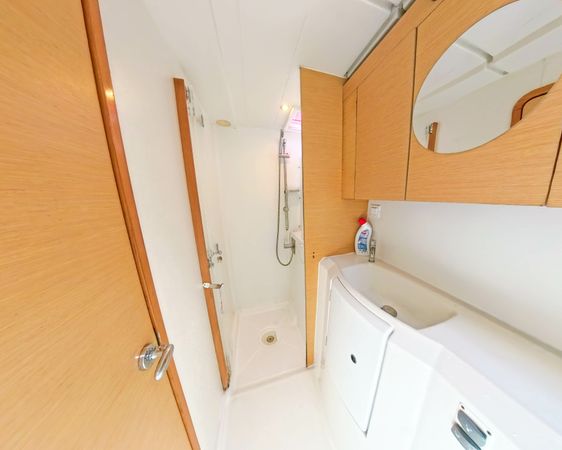 Lagoon 400 S2 | Poe Reva