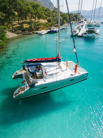 Fountaine Pajot Lavezzi 40 | Odinn