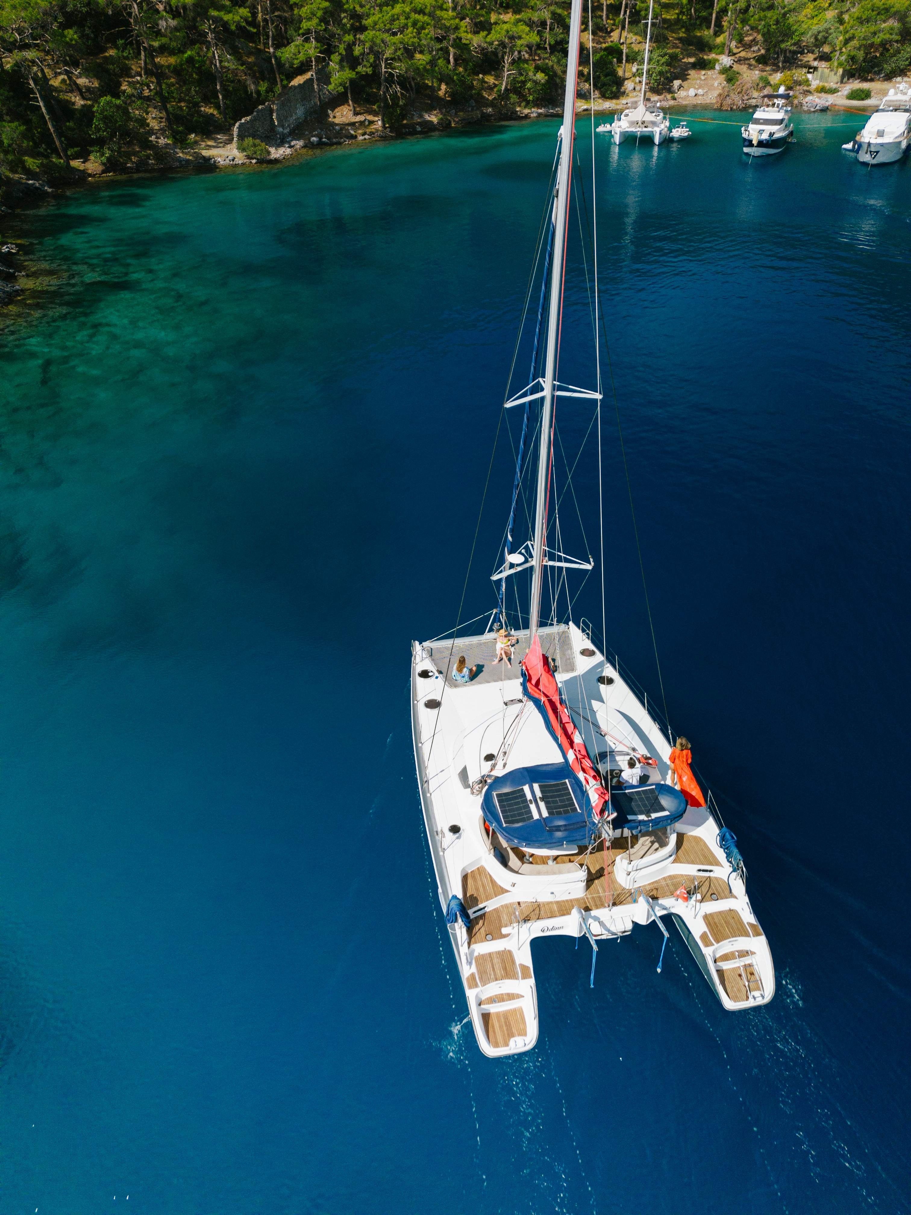 Fountaine Pajot Lavezzi 40 | Odinn