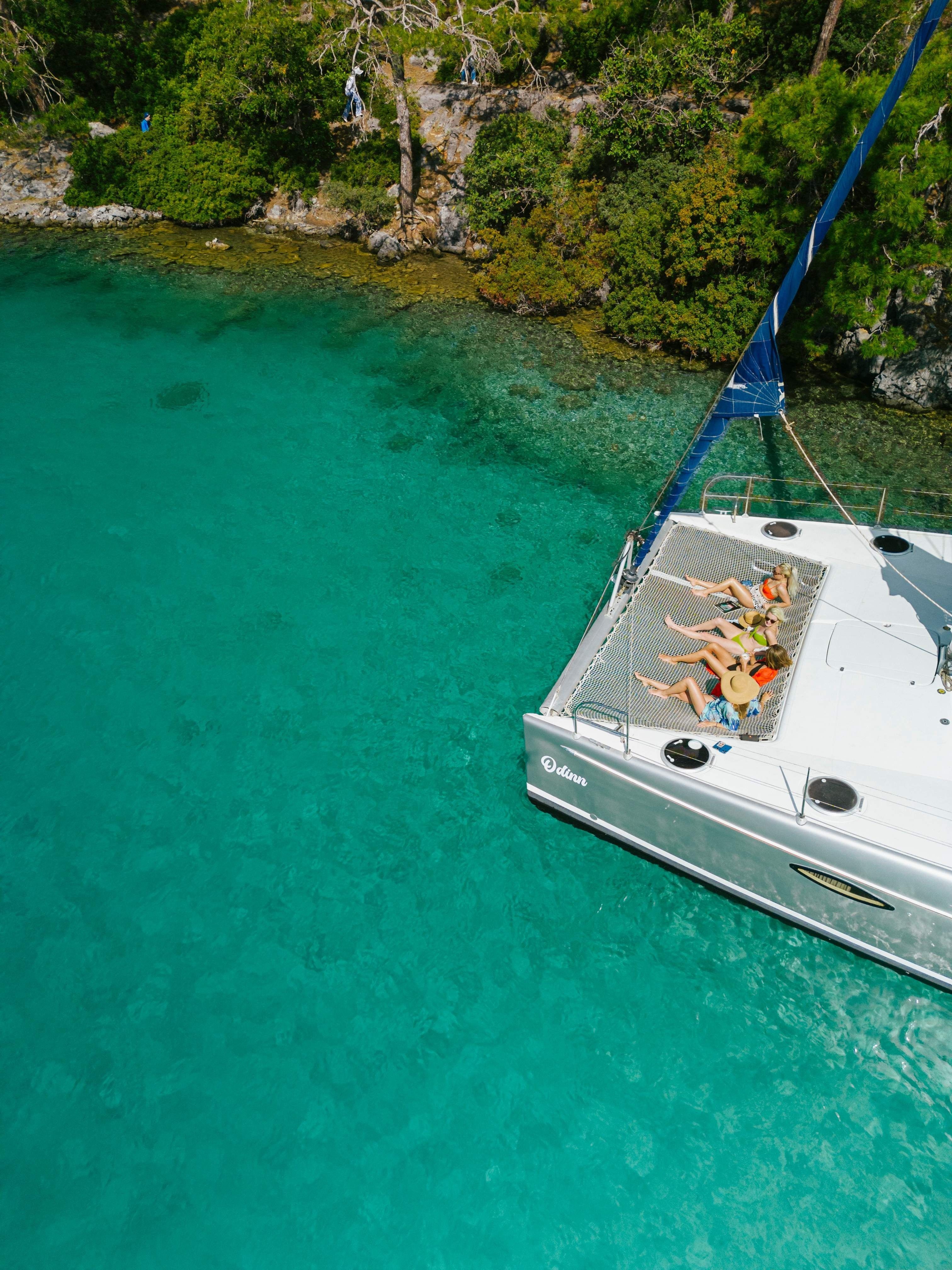 Fountaine Pajot Lavezzi 40 | Odinn