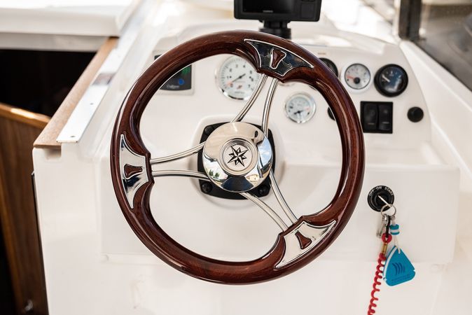 Delphia Nautika 830 | Two lakes