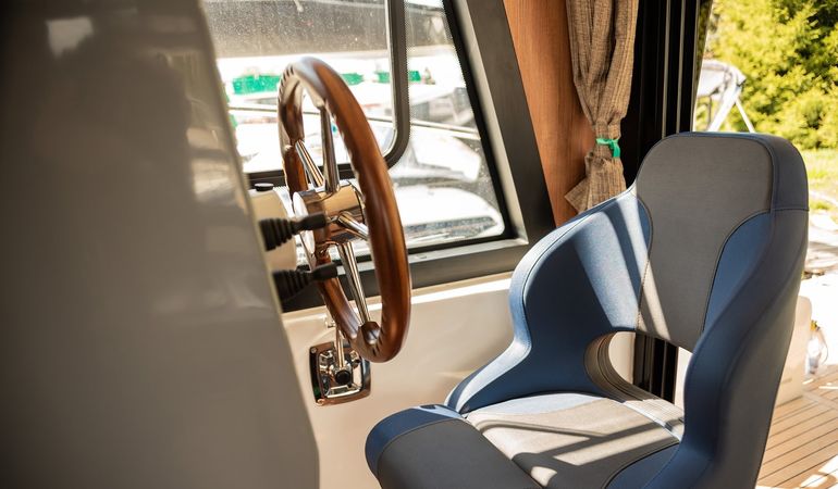 Cobra Yachts 40 | Haholo