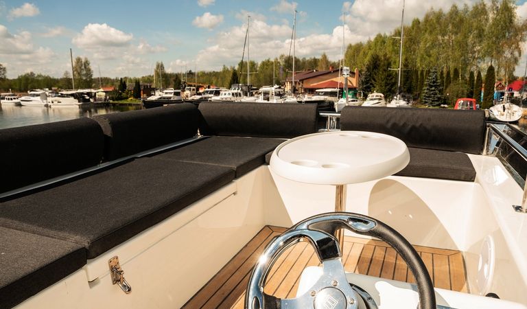 Cobra Yachts 40 | Haholo