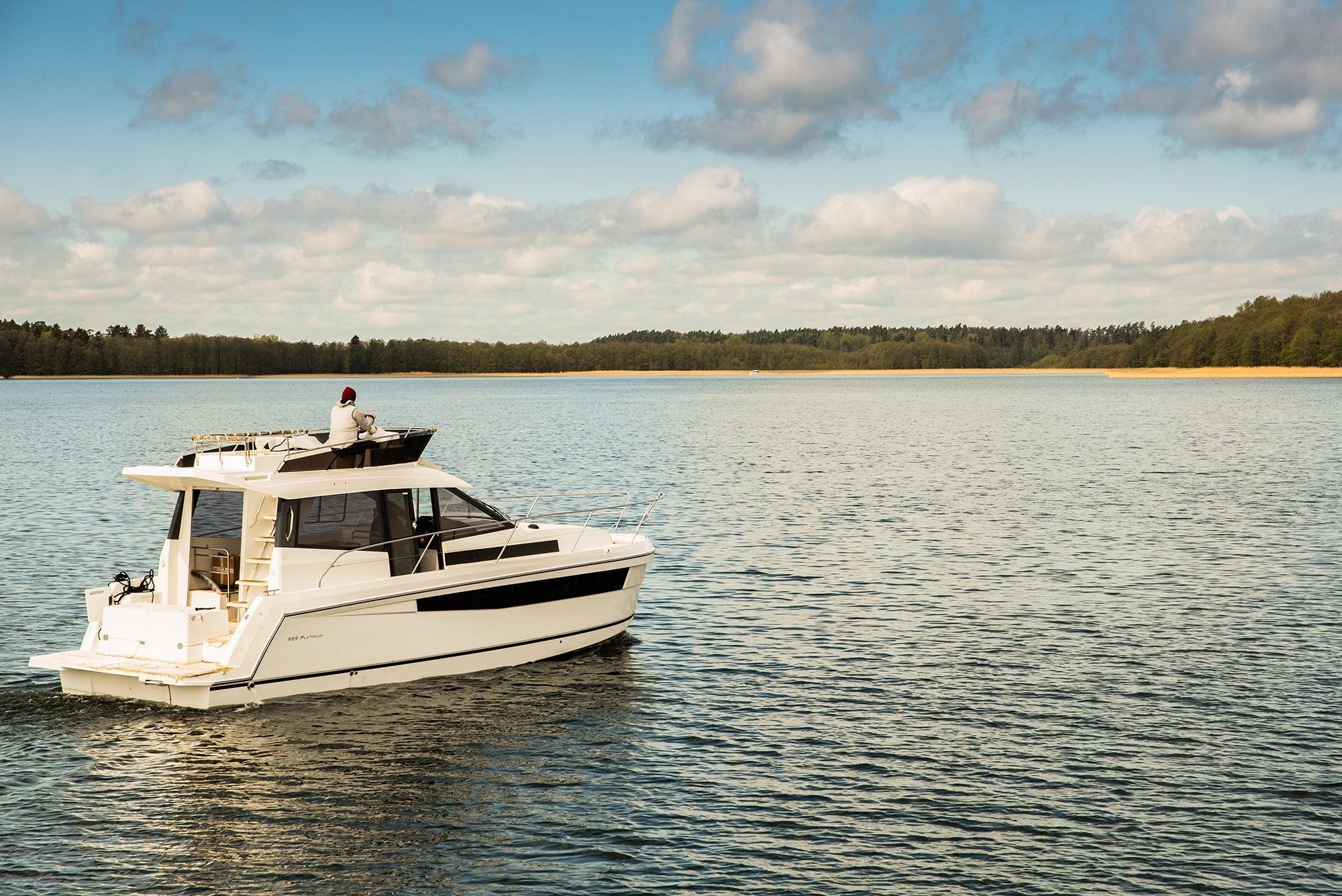 Platinum 989 | Layla