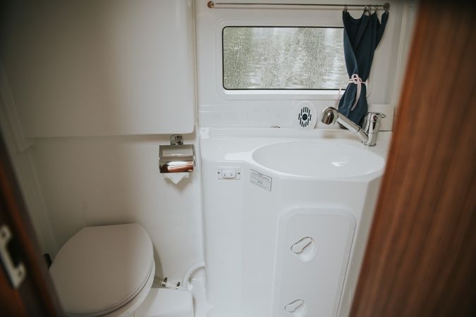 Platinum 989 | Layla