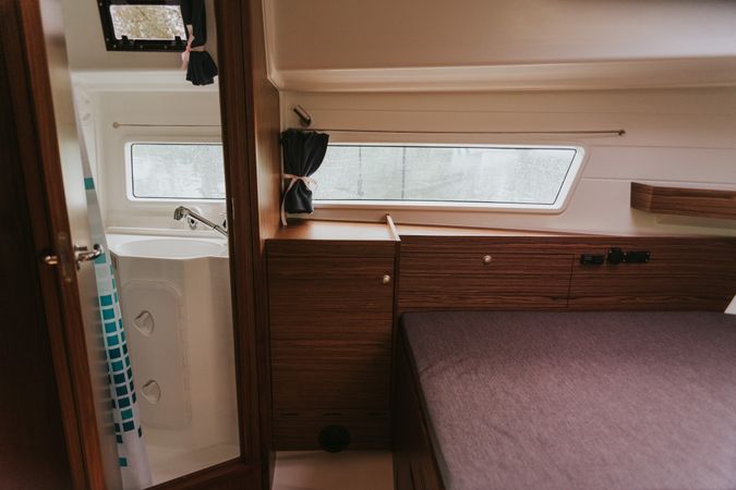 Platinum 989 | Layla