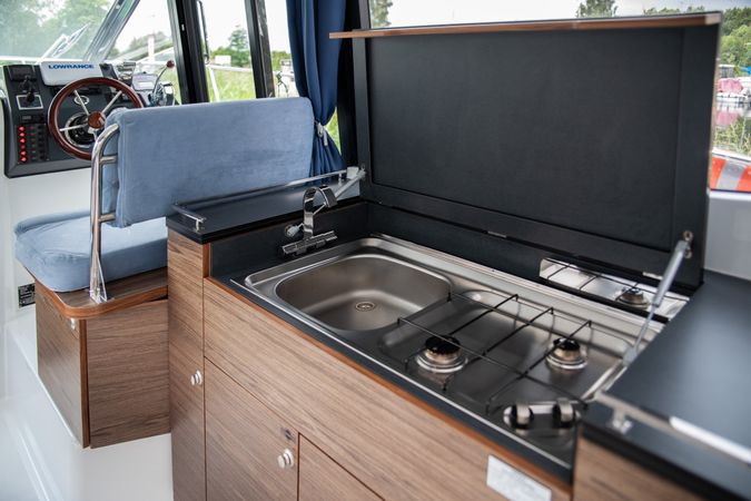 Platinum 989 | Layla