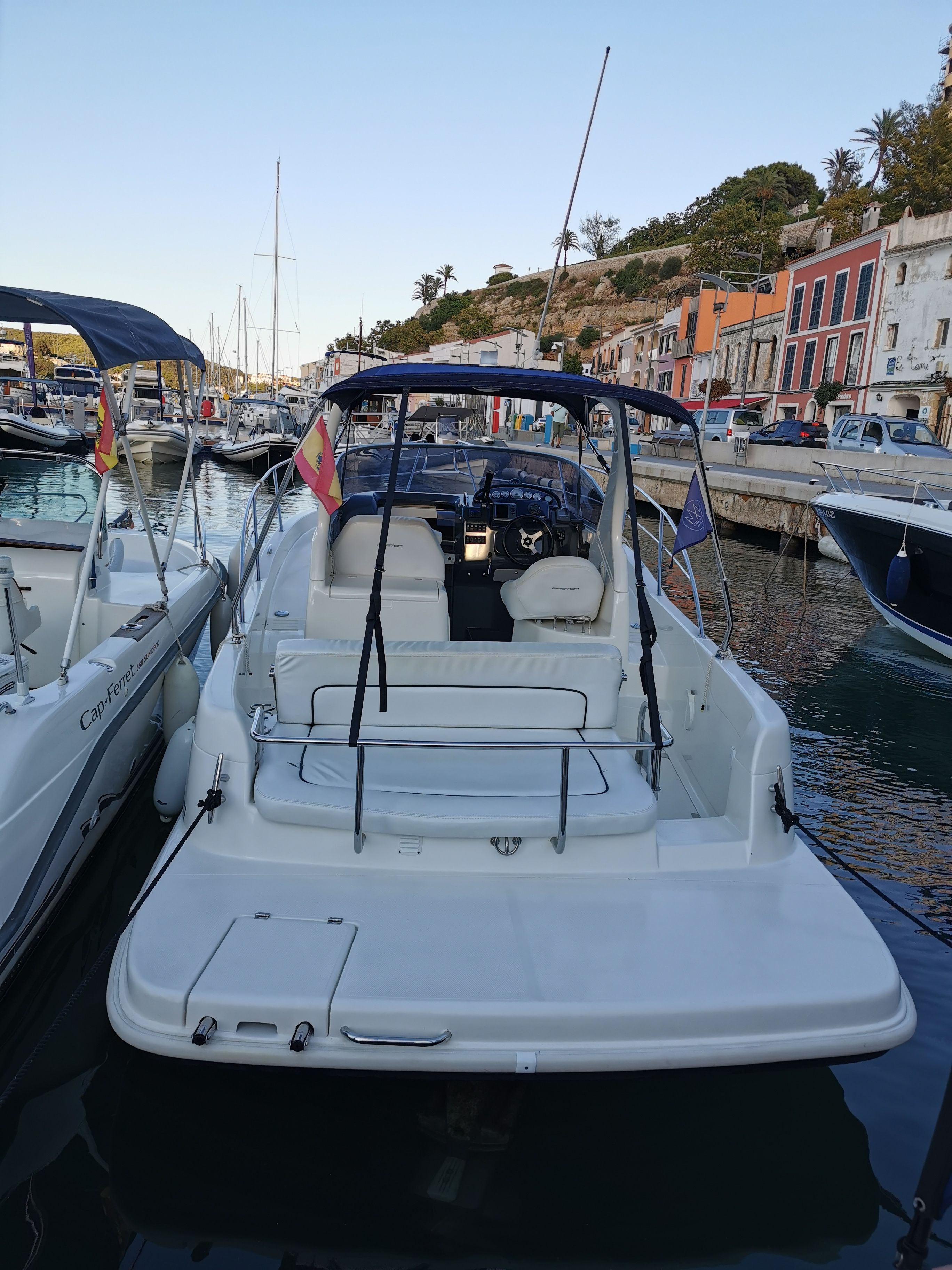 Faeton 26 Scape | Victoria