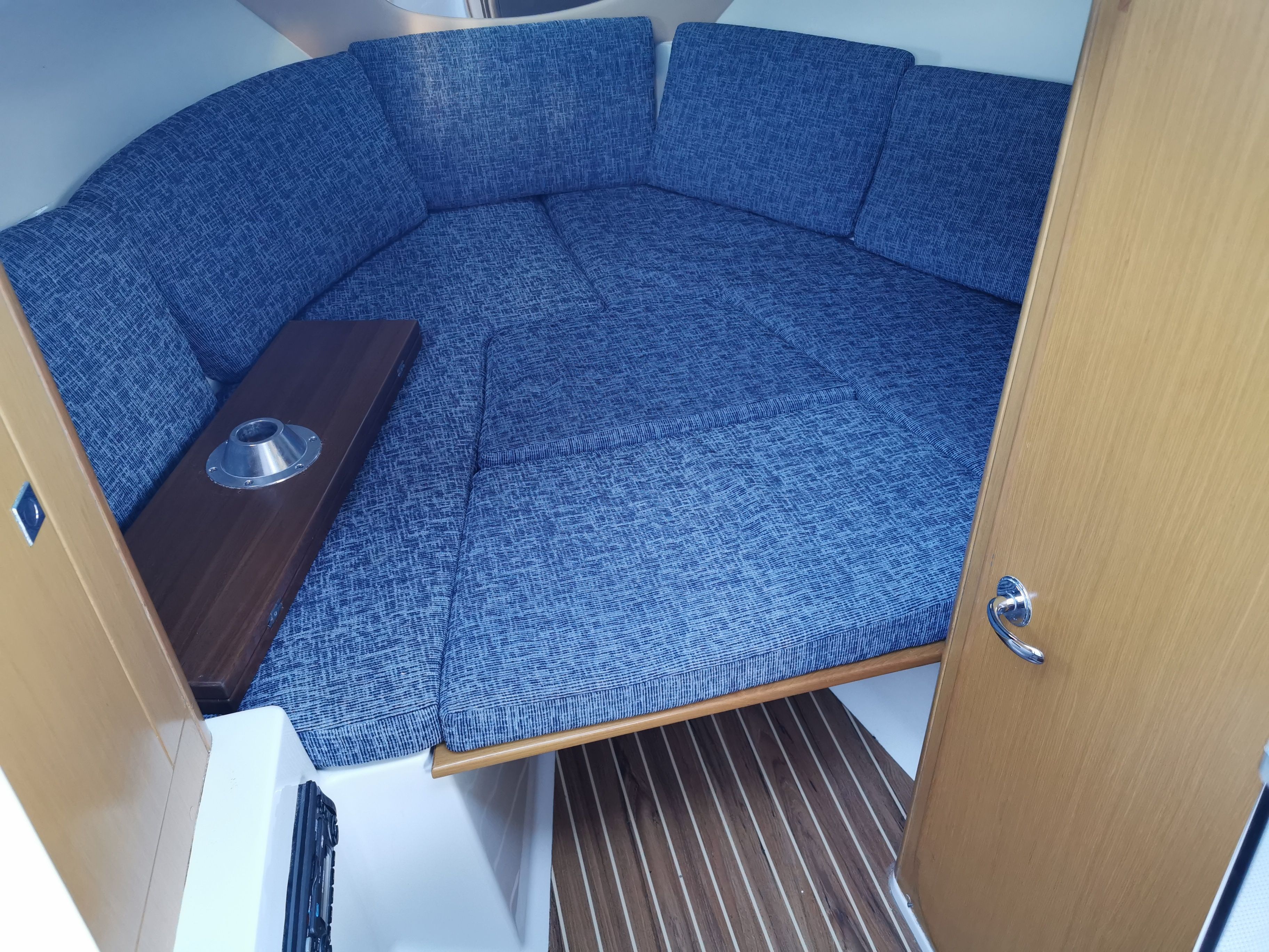 Faeton 26 Scape | Victoria