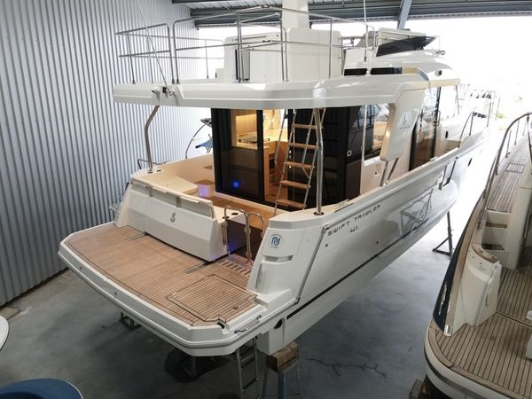 Beneteau Swift Trawler 41 Fly | Kyoto 3
