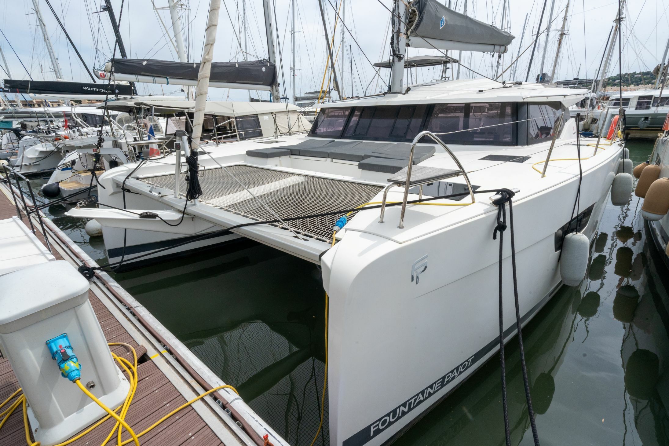 Fountaine Pajot Astrea 42 | Gabian