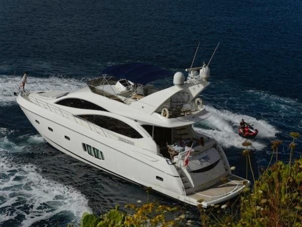 Sunseeker Manhattan 70 | Jupju
