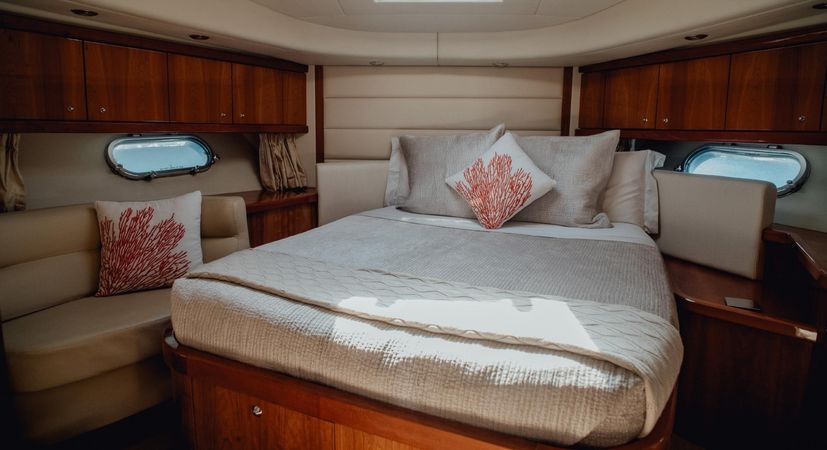 Sunseeker Manhattan 70 | Jupju