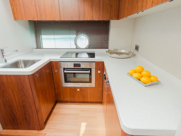 Sunseeker Predator 57 | Caribbean Jee Jam