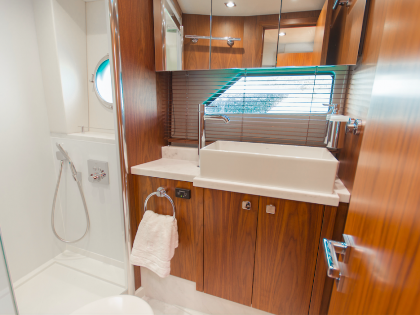 Sunseeker Predator 57 | Caribbean Jee Jam