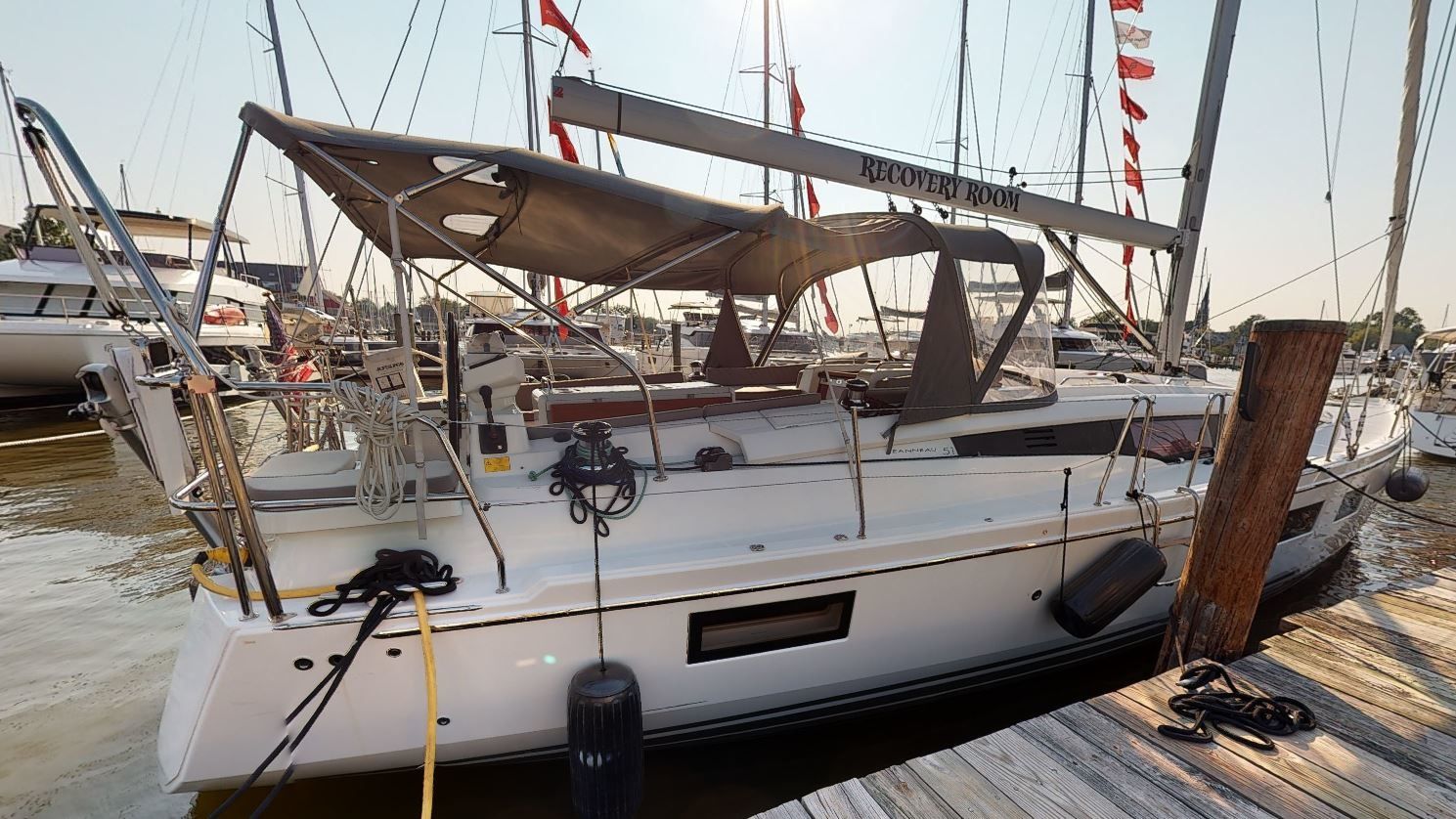 Jeanneau 51 | Recovery Room