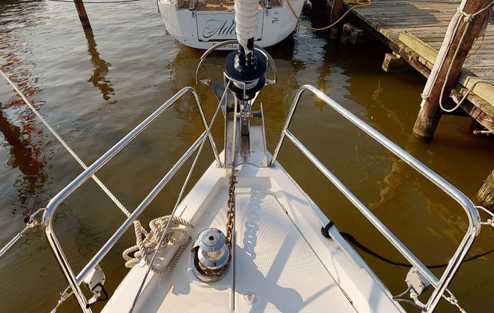 Jeanneau 51 | Recovery Room