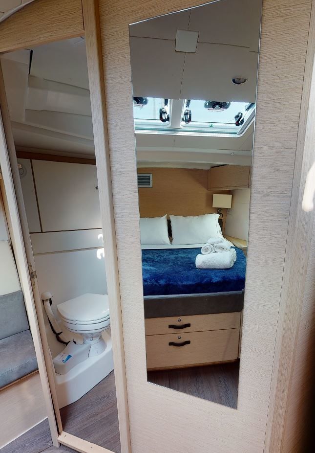 Jeanneau 51 | Recovery Room