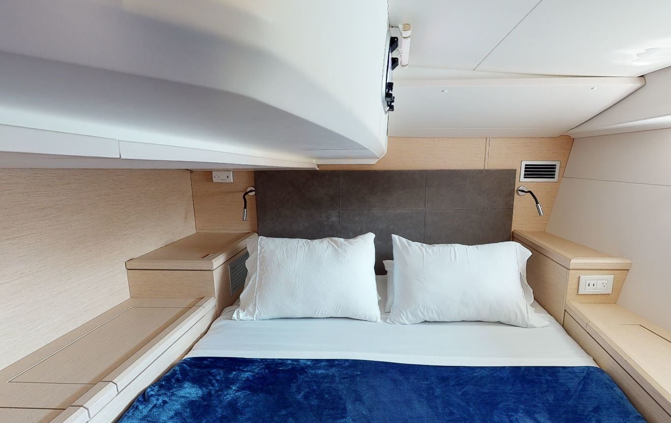 Jeanneau 51 | Recovery Room