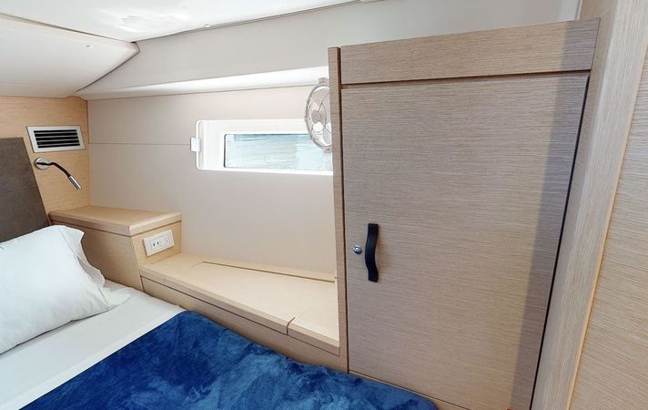 Jeanneau 51 | Recovery Room