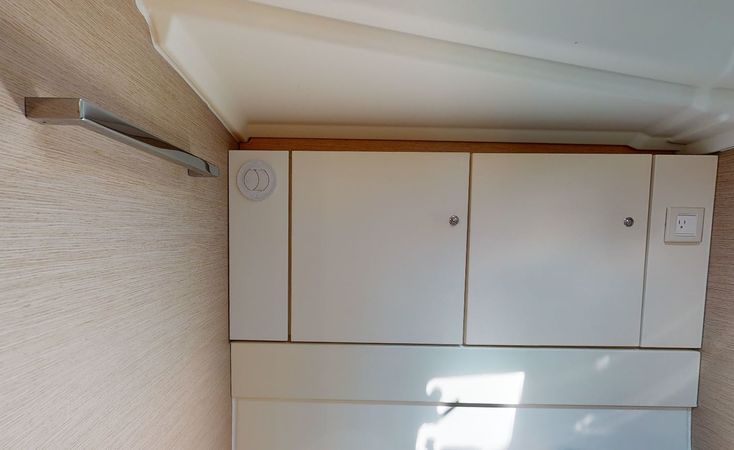 Jeanneau 51 | Recovery Room