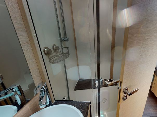 Jeanneau 51 | Recovery Room