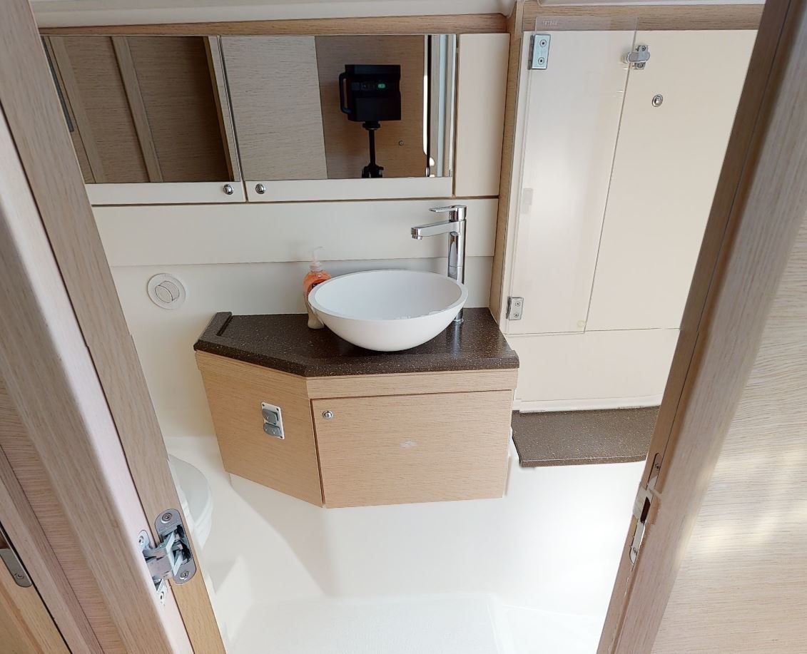 Jeanneau 51 | Recovery Room