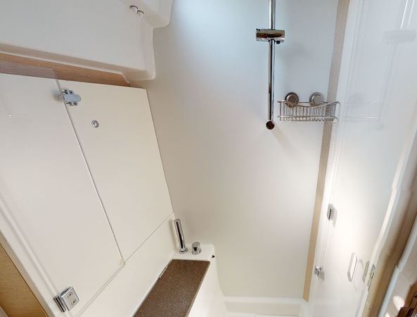 Jeanneau 51 | Recovery Room