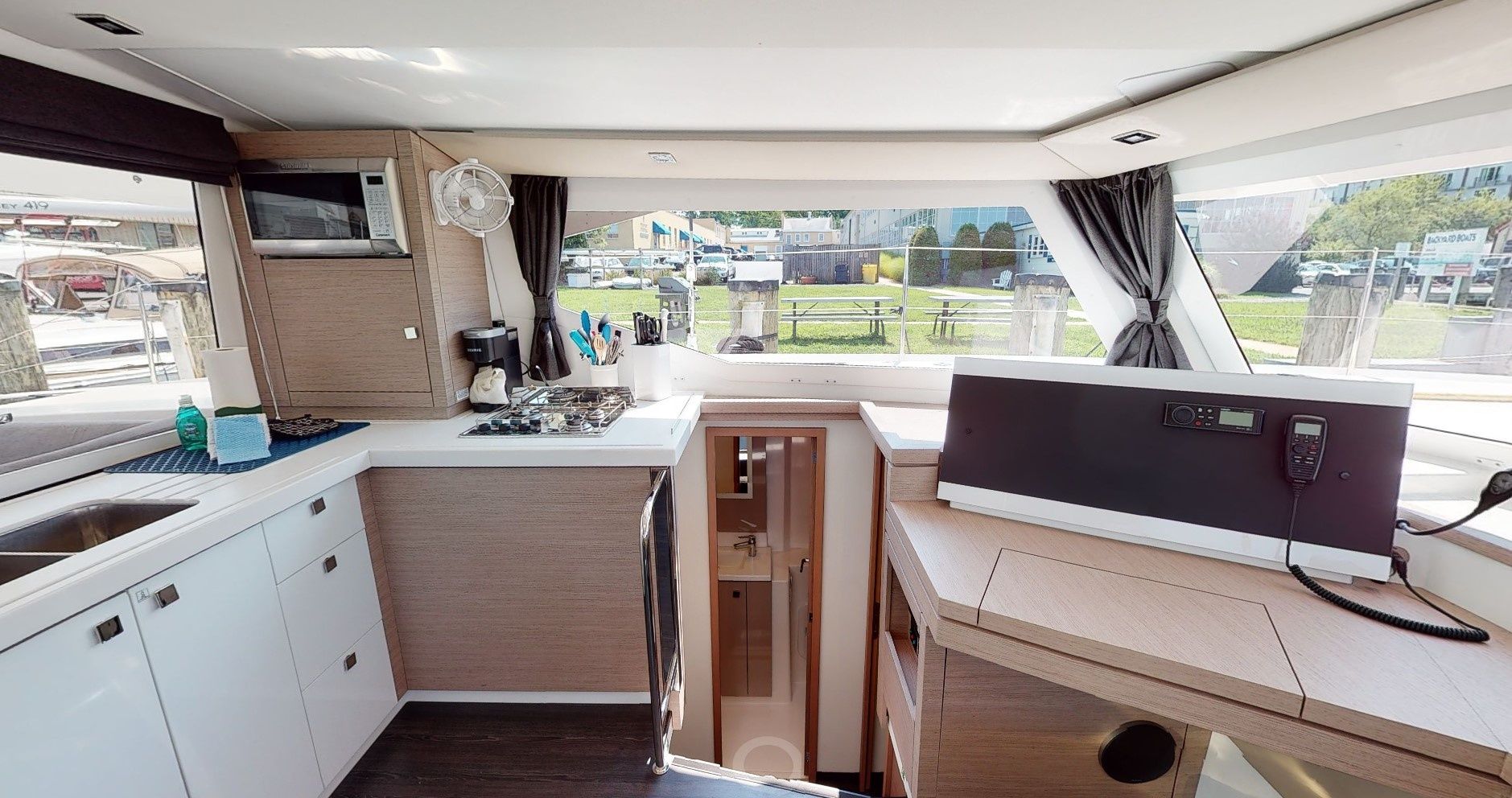 Fountaine Pajot Lucia 40 | Infinite Blue